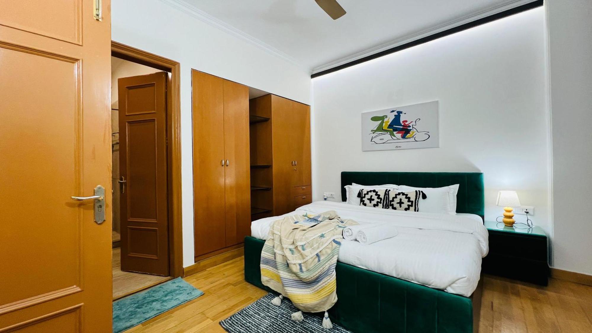 Bluo Vasant Vihar Pvr - Kitchen, Terrace, Lift