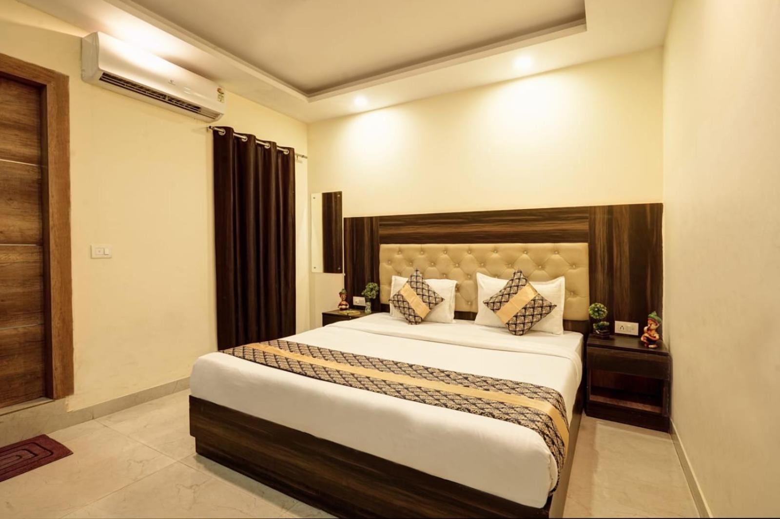 Iby Hotel 4*