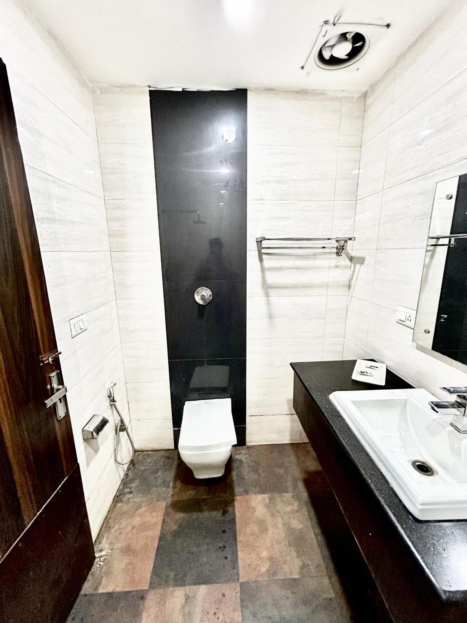 Siam International Hotel