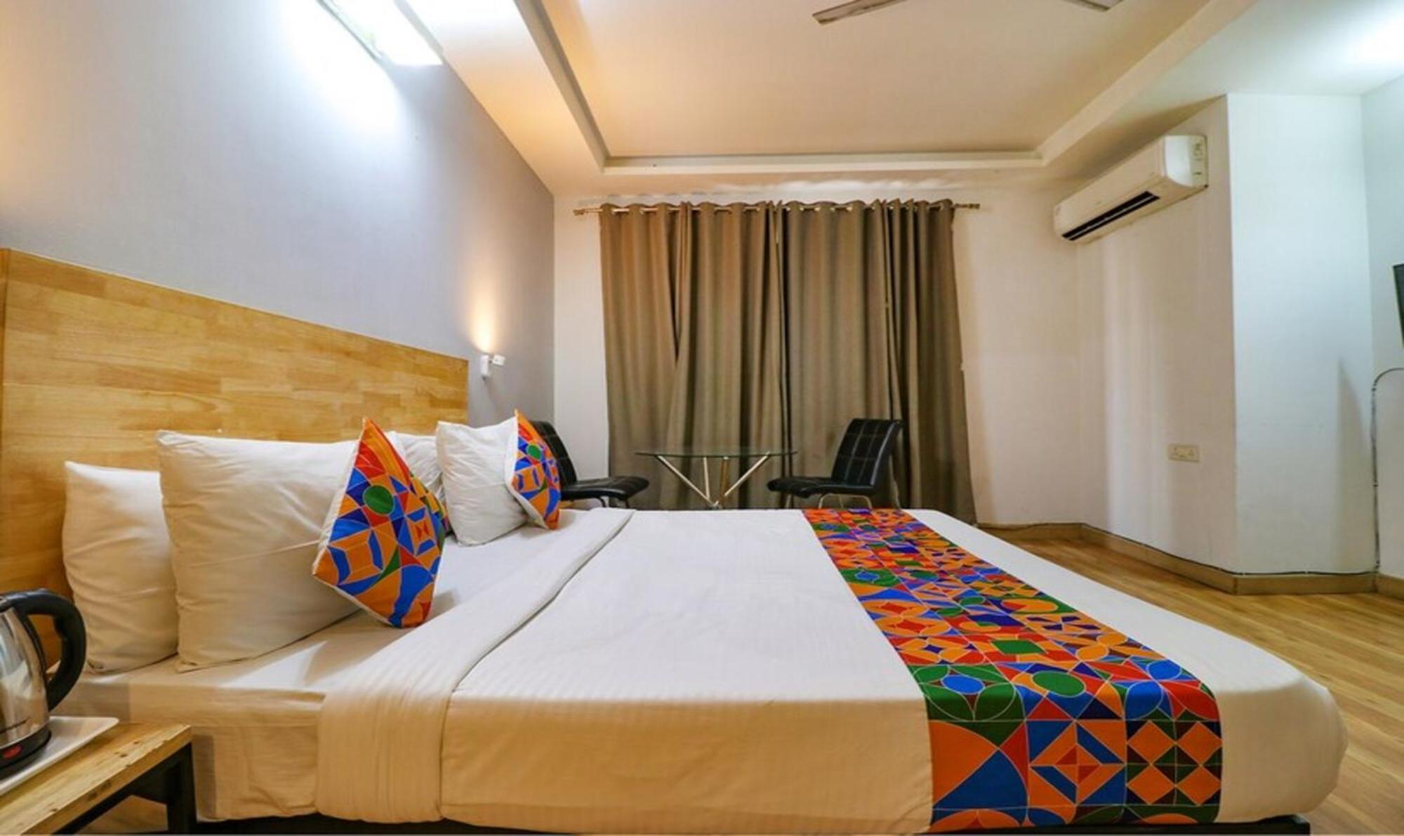 Fabhotel Majestic Jpm I 3*
