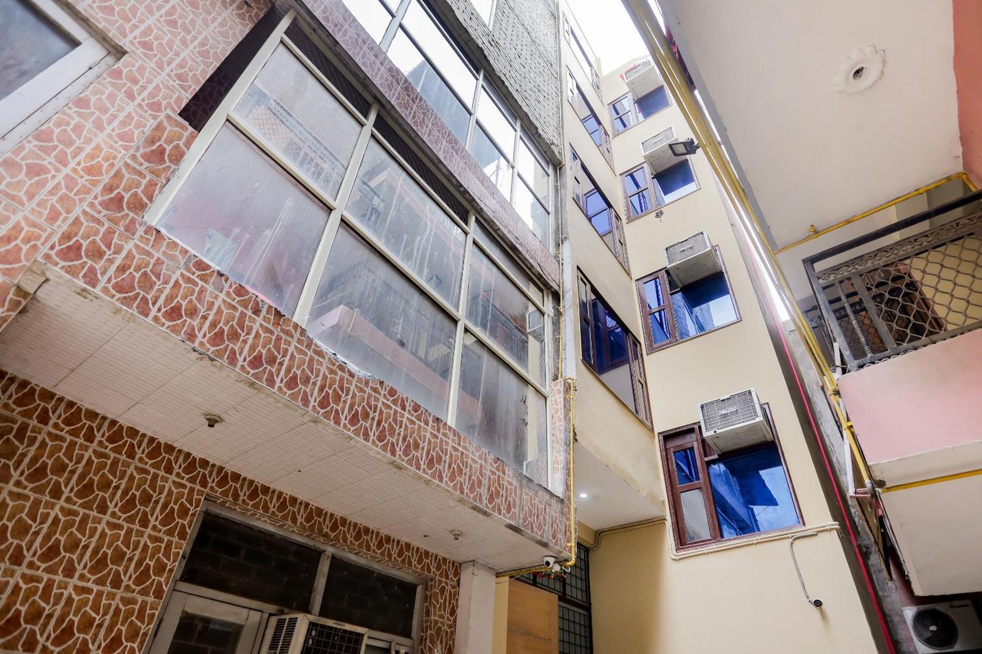 Hotel O Icon Near Delhi Airport New Delhi