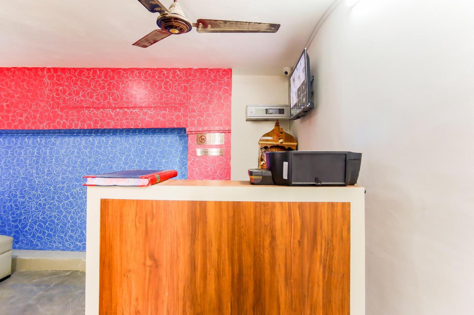 O Icon Near Delhi Airport 3* New Delhi