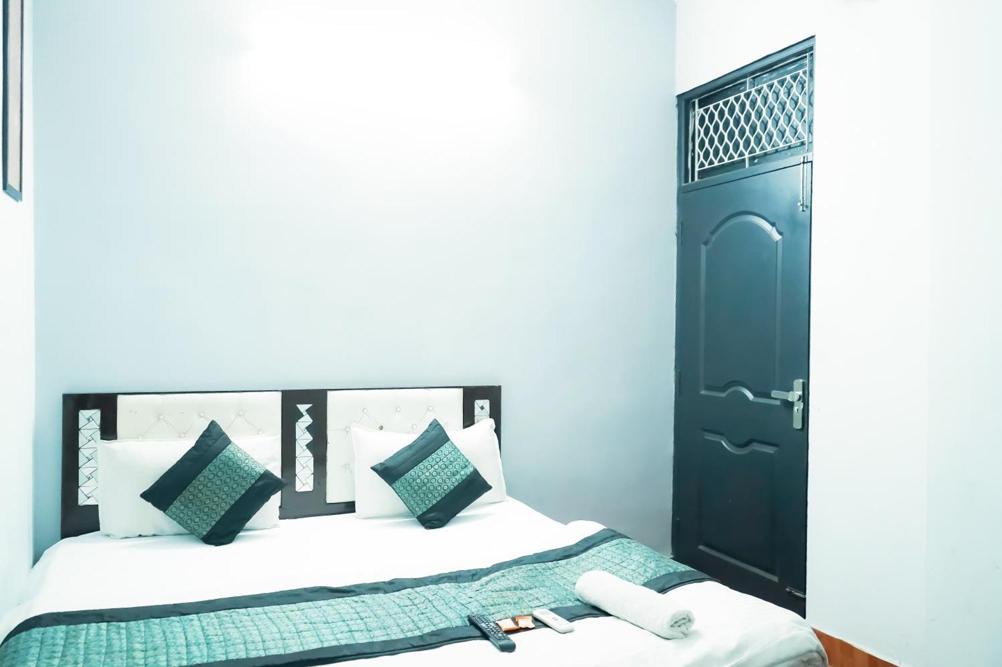 Hotel Reseidency Near Hari Nagar