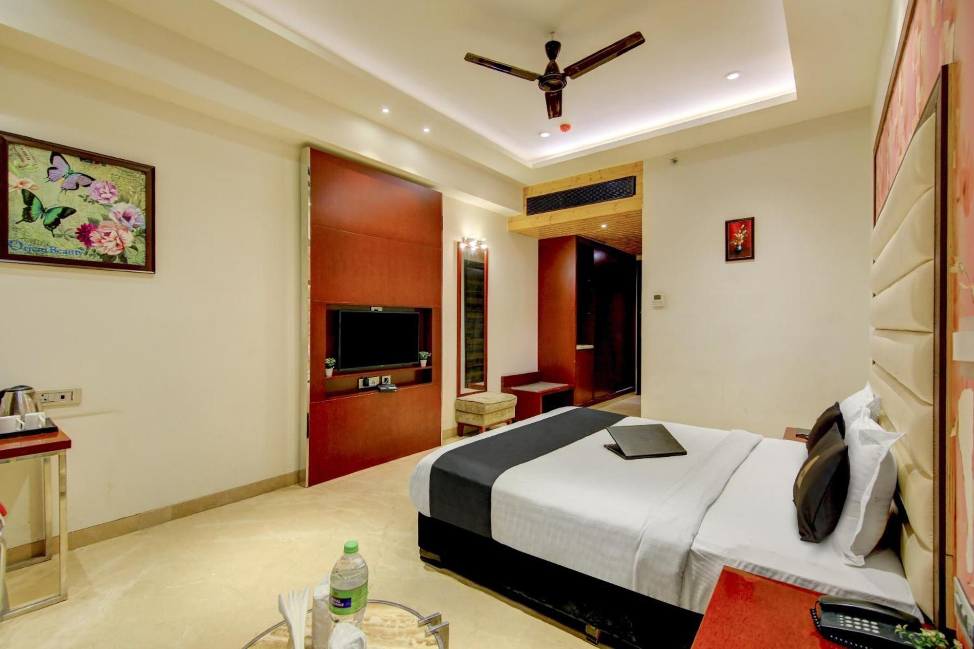 Hotel Townhouse Oak C Pearls 4*