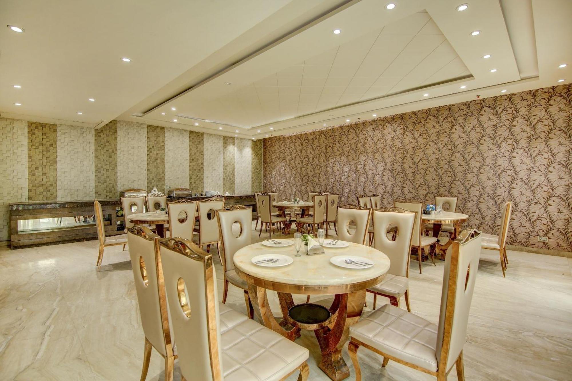 Hotel Super Townhouse Oak C Pearls