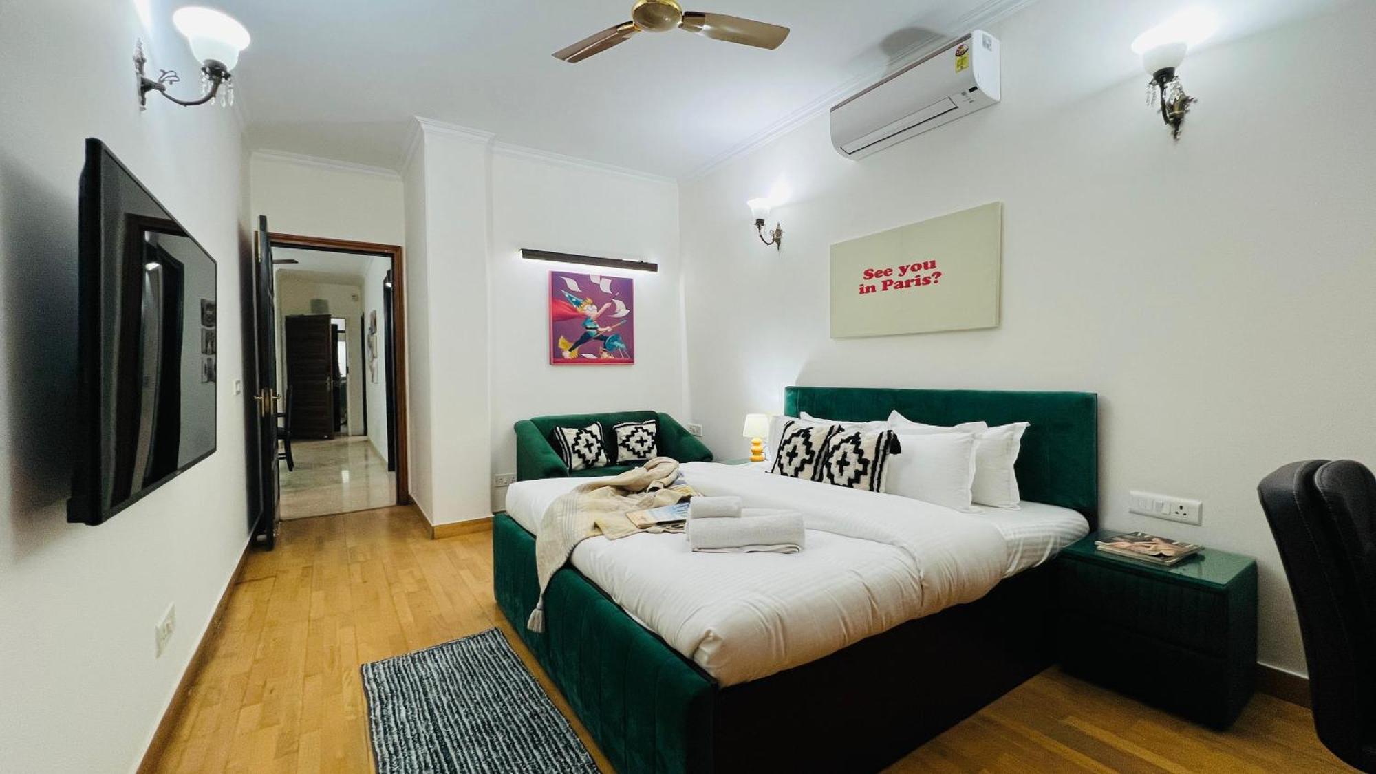 Bluo Vasant Vihar Pvr - Kitchen, Terrace, Lift *