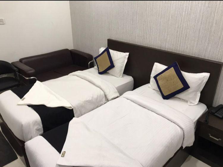 Siam International Hotel