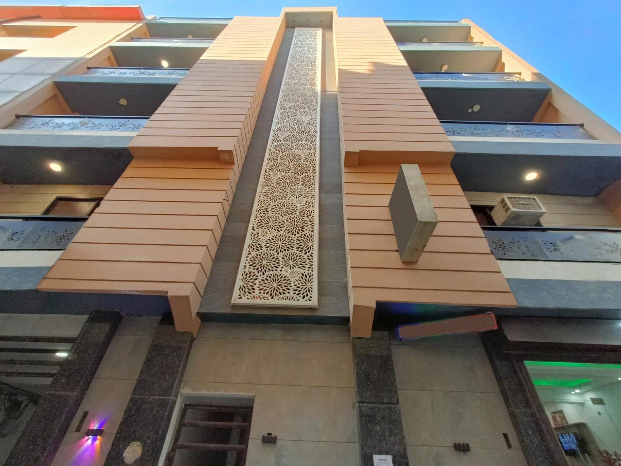 Bed & Breakfast Oaks Plaza Delhi Airport