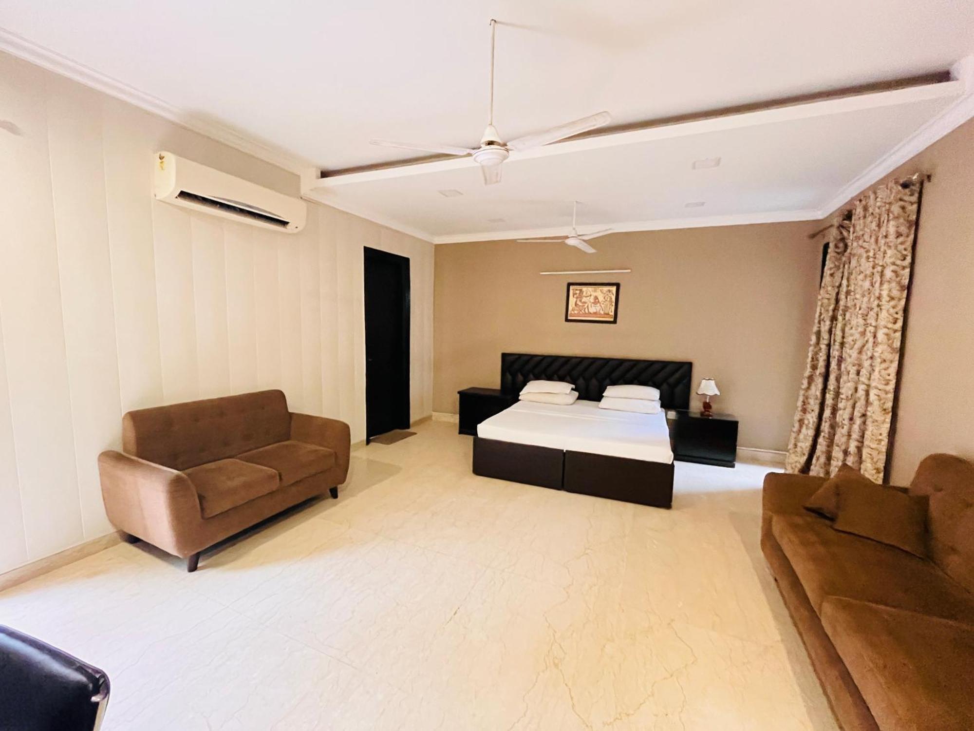 Abode Residency Safdarjung Enclave Near U S Embassy Delhi 3* New Delhi