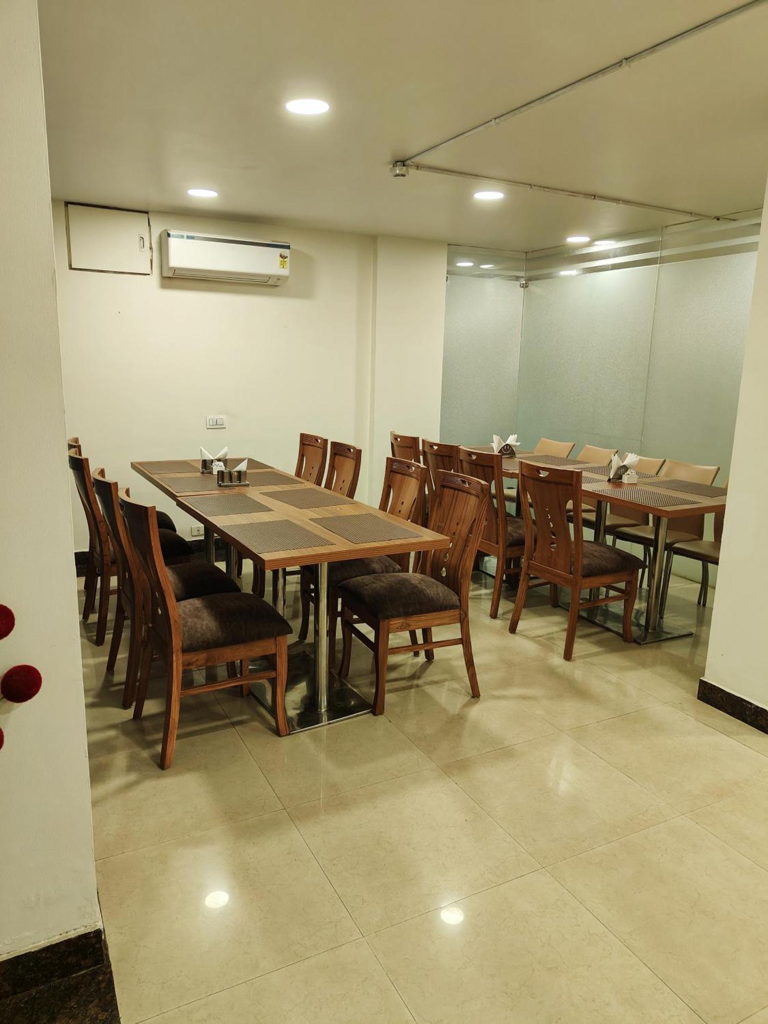 Rosemallow Hotel 4*