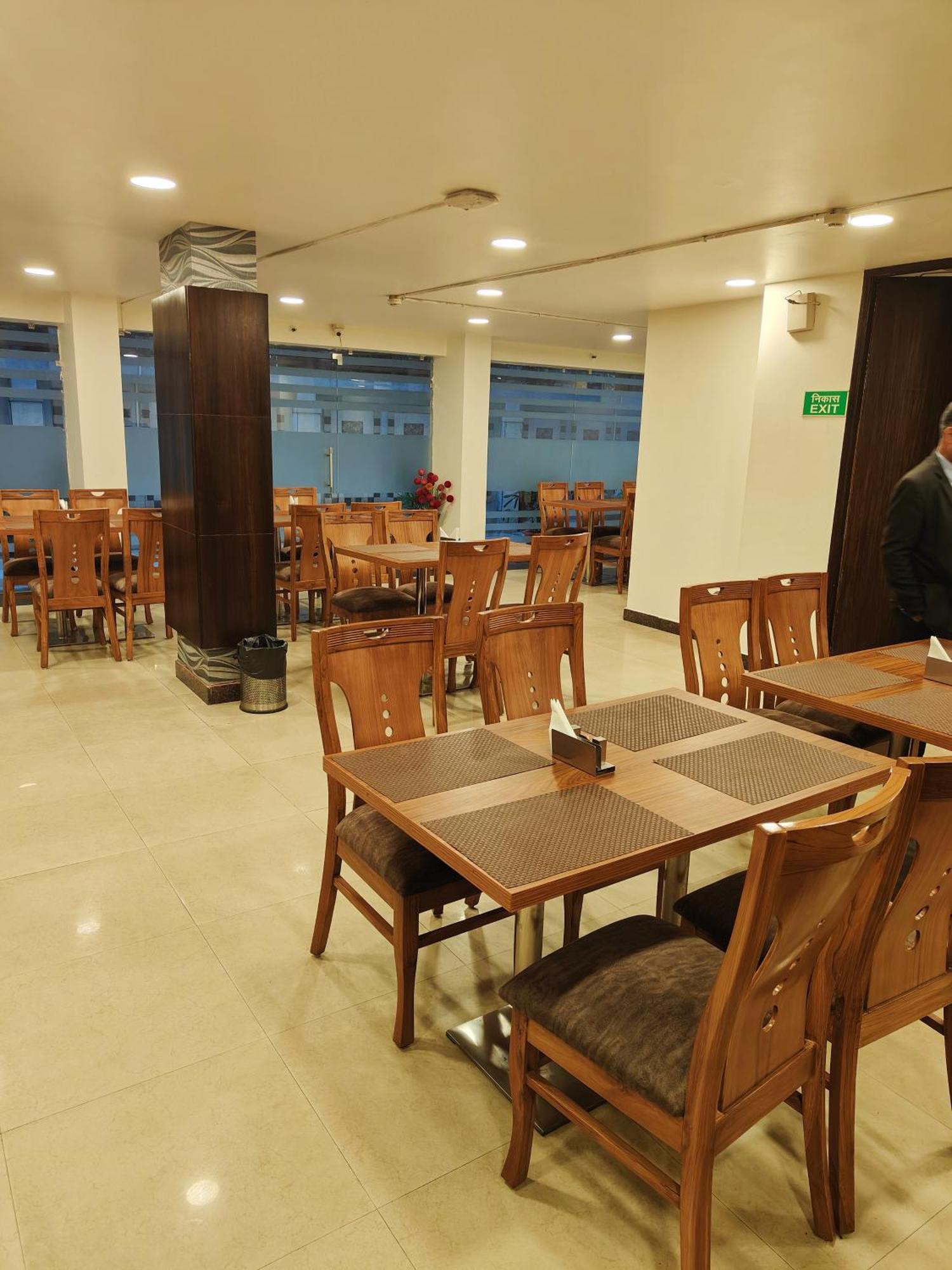 Rosemallow 4* New Delhi