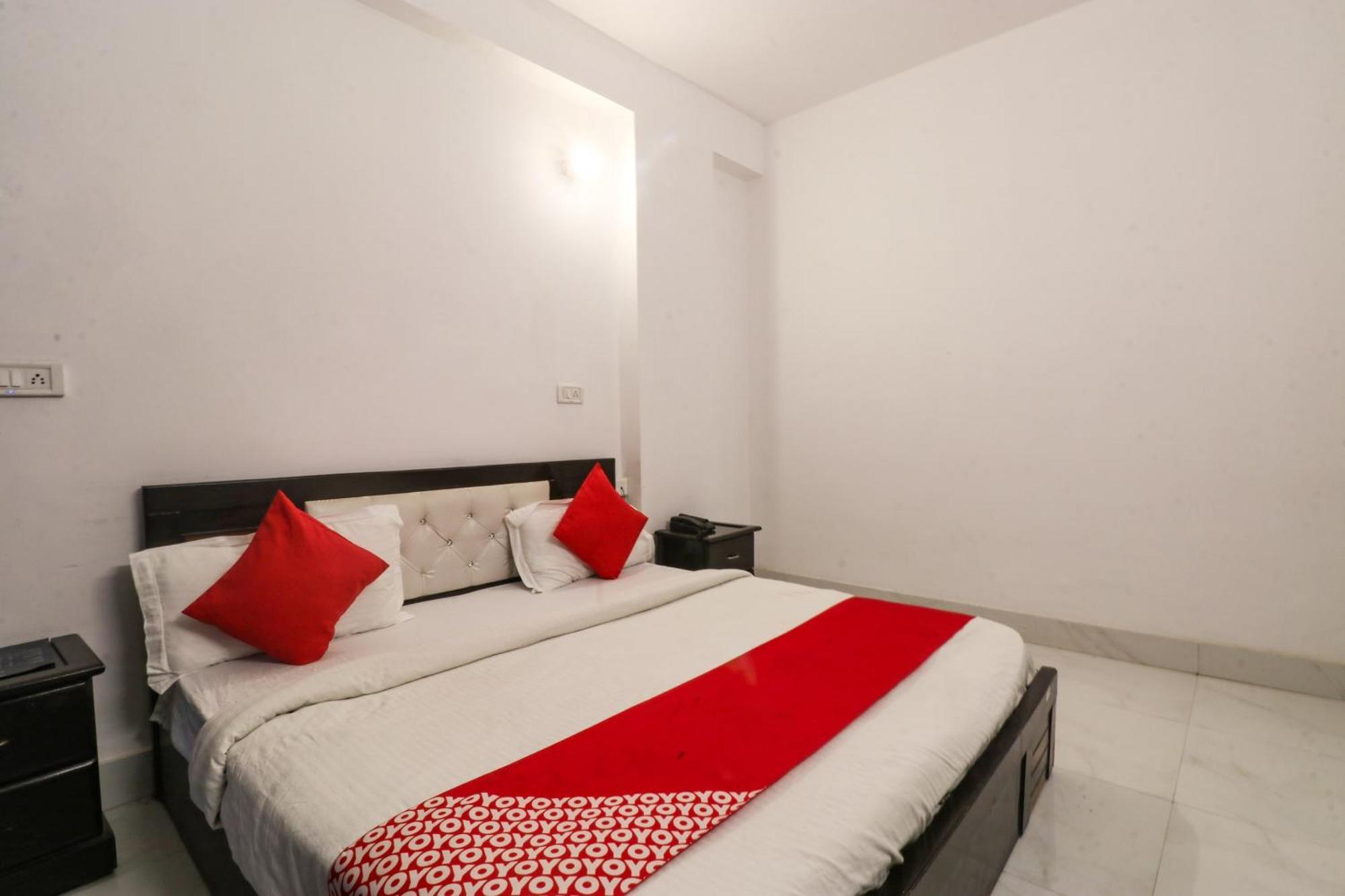 O Silver Palace Near Dwarka Sector 9 Metro Station Delhi (National Capital Territory of India)