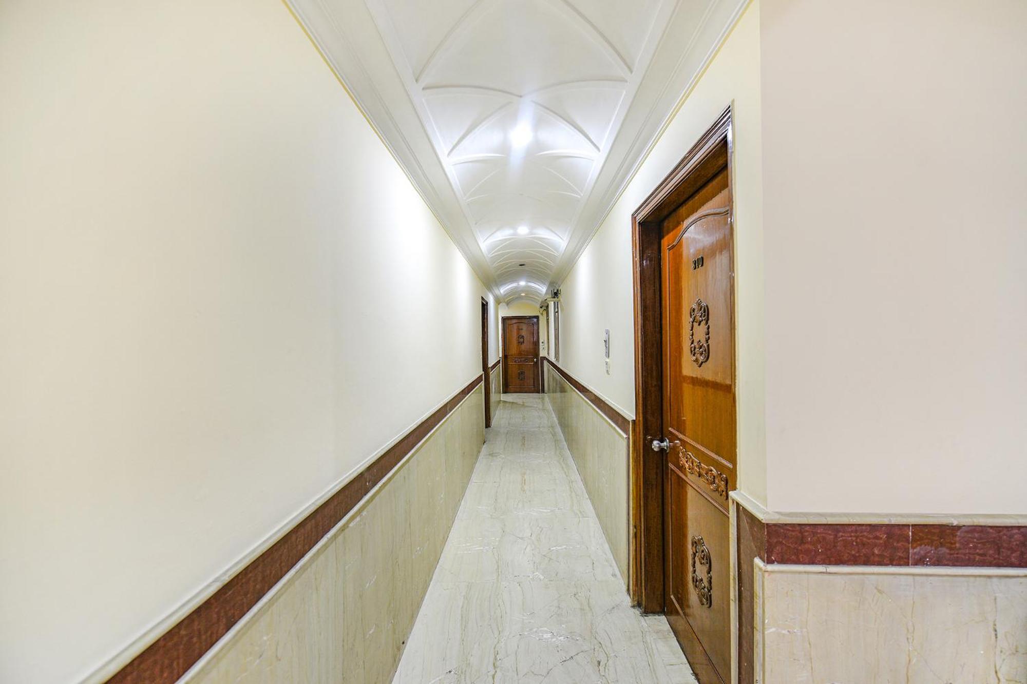 Hotel Fabexpress Smart New Delhi