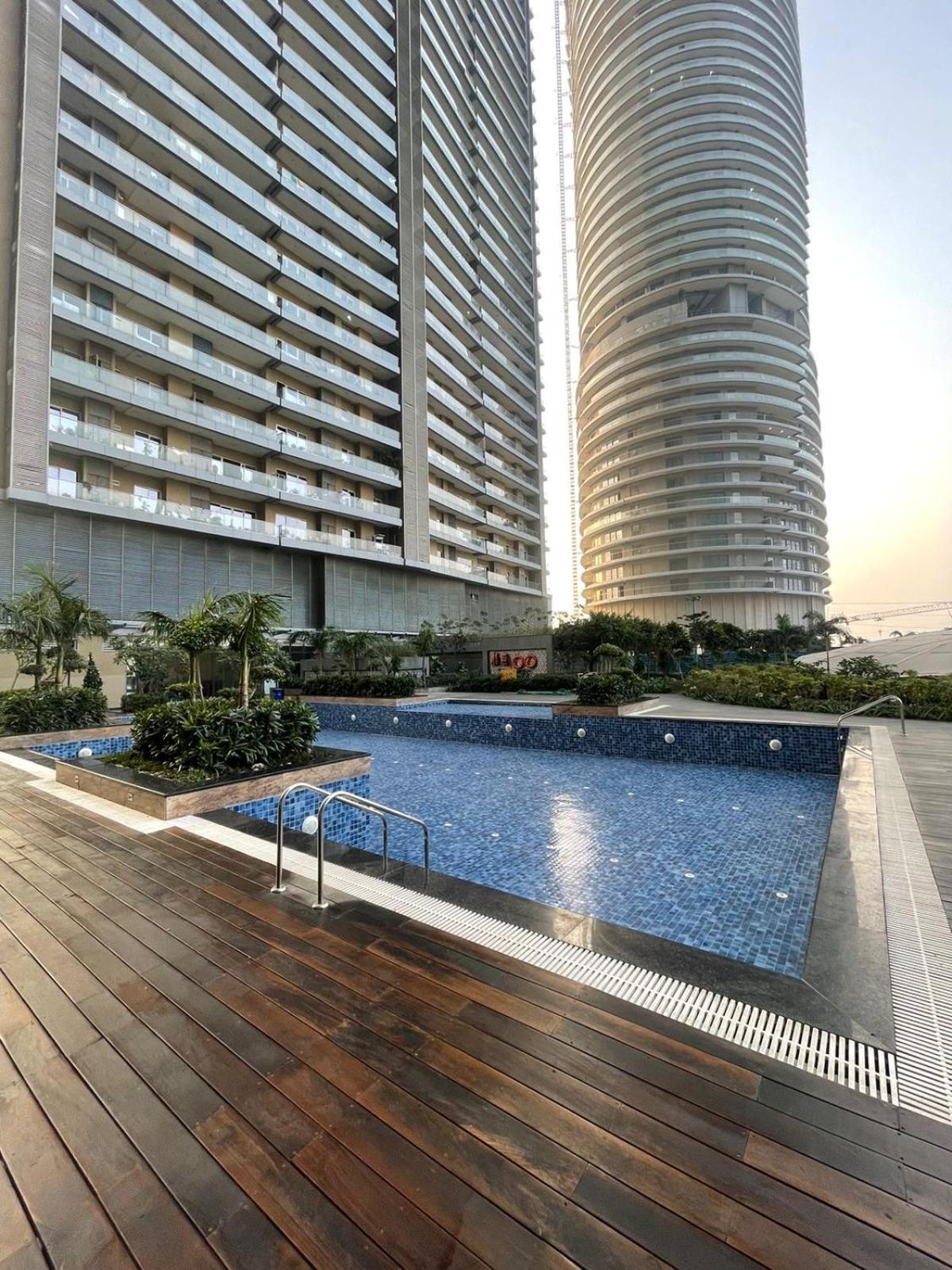 The Sky Hotel 2*