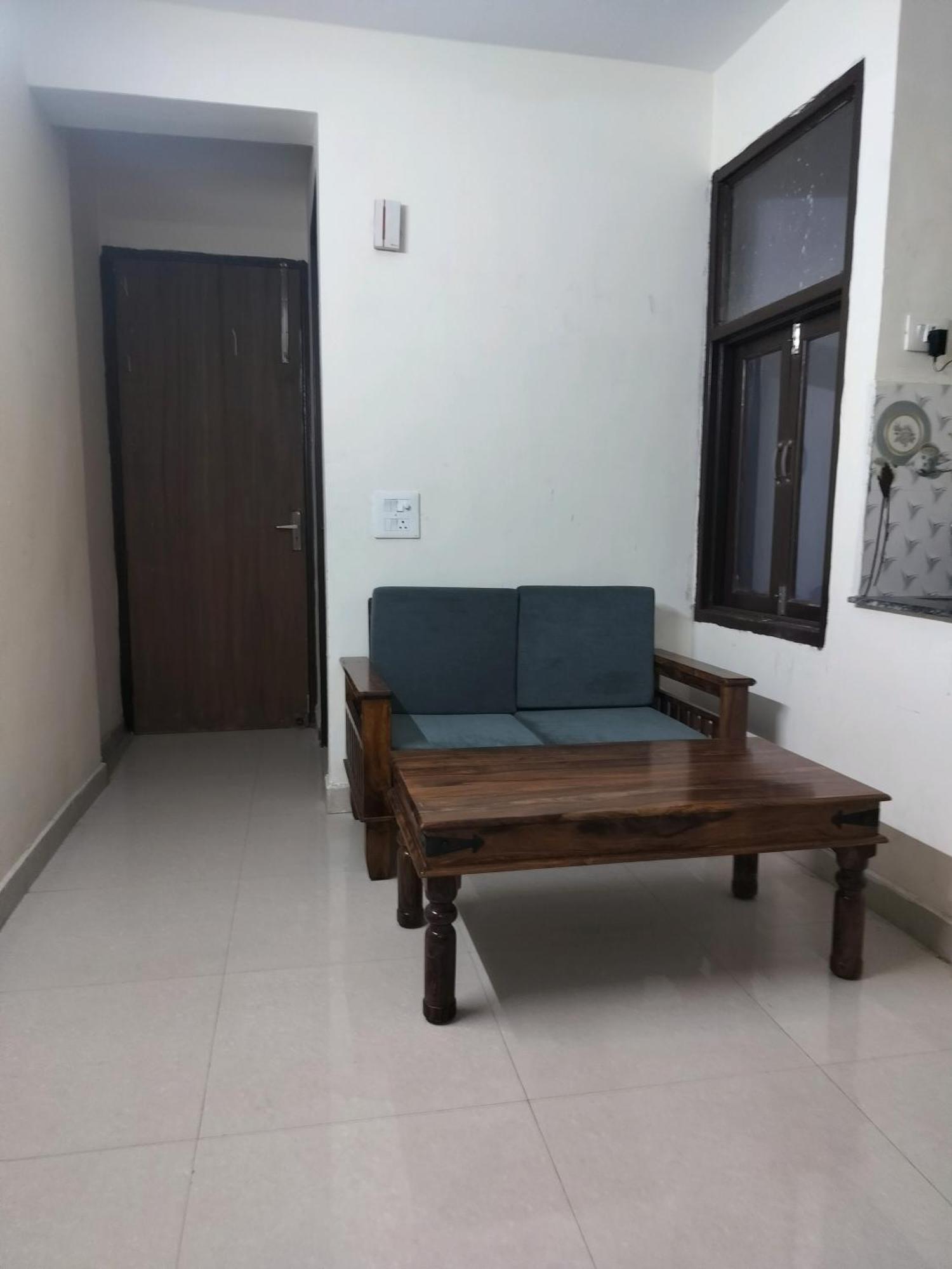 The Raveesh B6 Apartment New Delhi