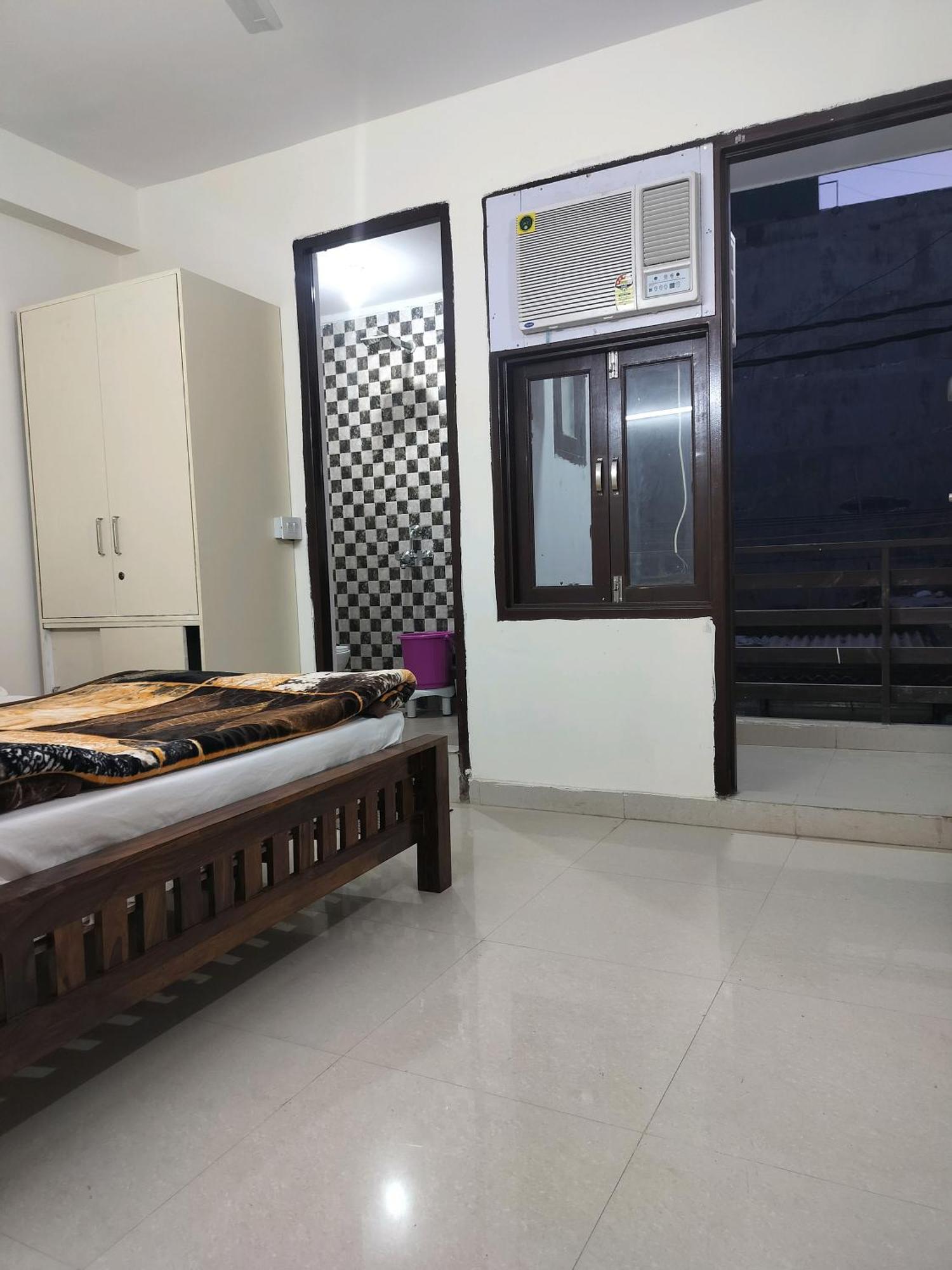 The Raveesh B6 Apartment
