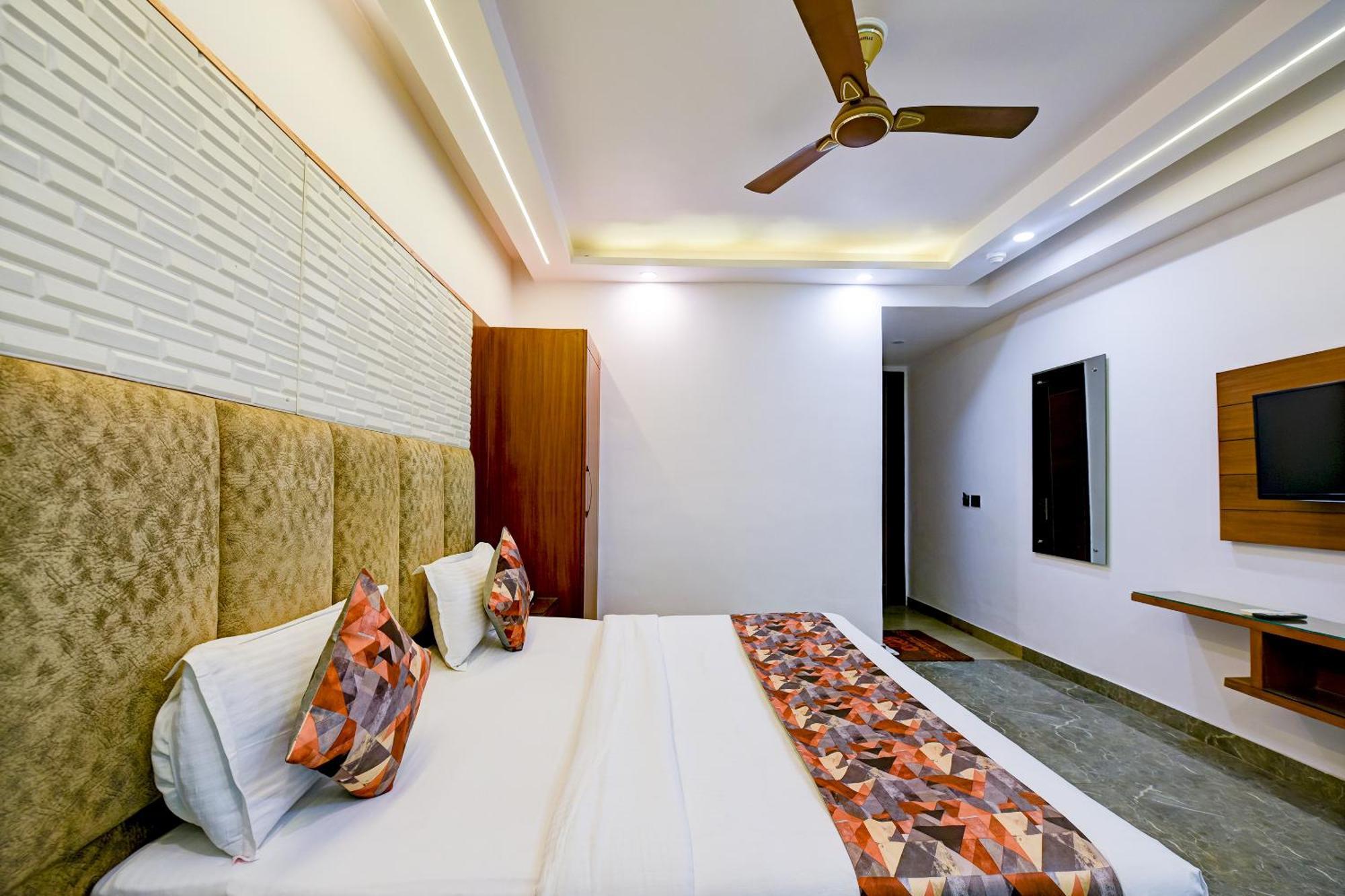 Sohana Palace Near Railway Satation Hotel