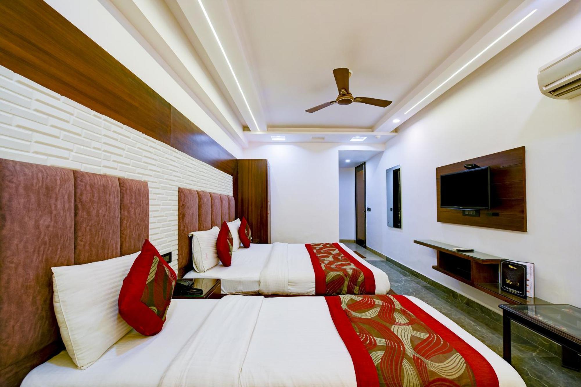 Sohana Palace Near Railway Satation Hotel