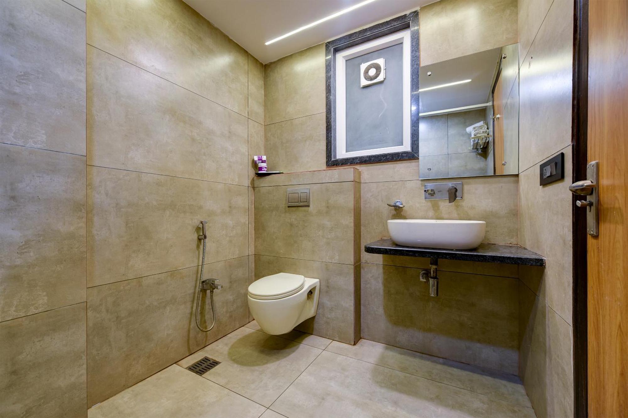 Sohana Palace Near Railway Satation Hotel New Delhi