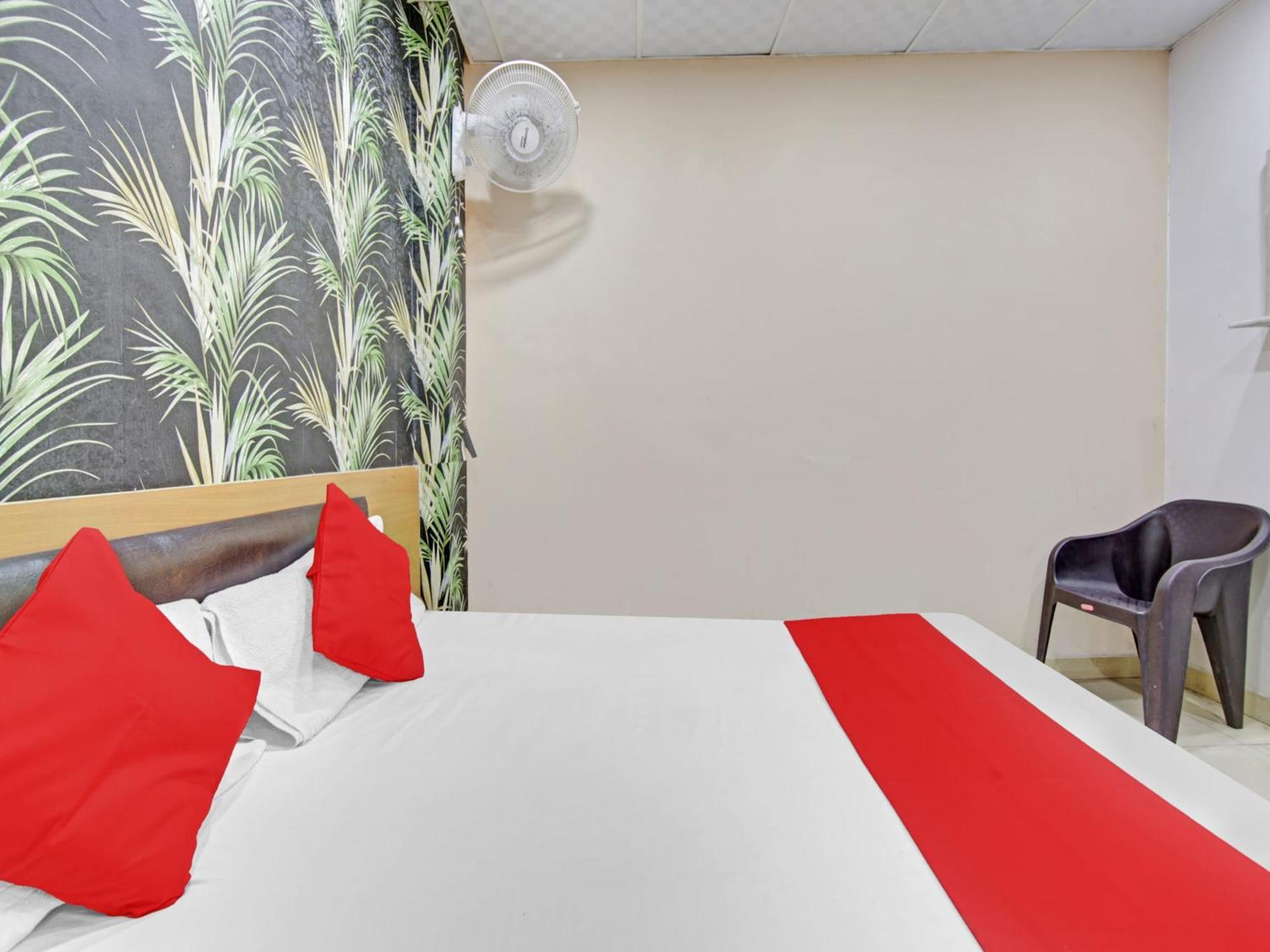 Hotel O Kunj