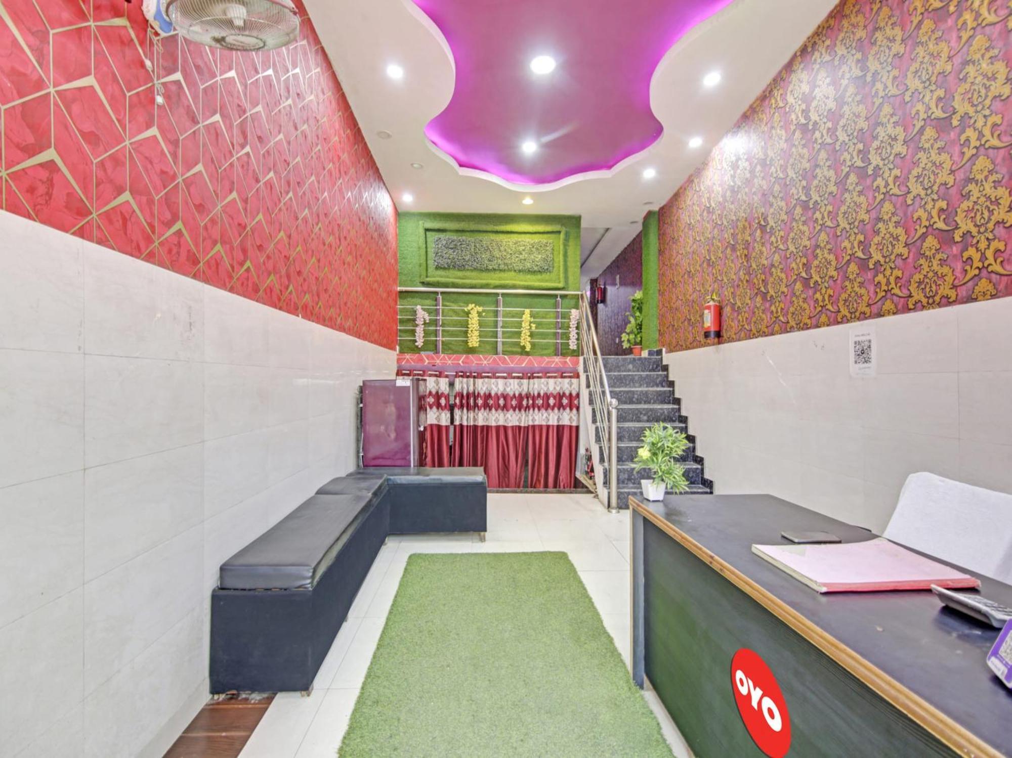 Hotel O Kunj 3*