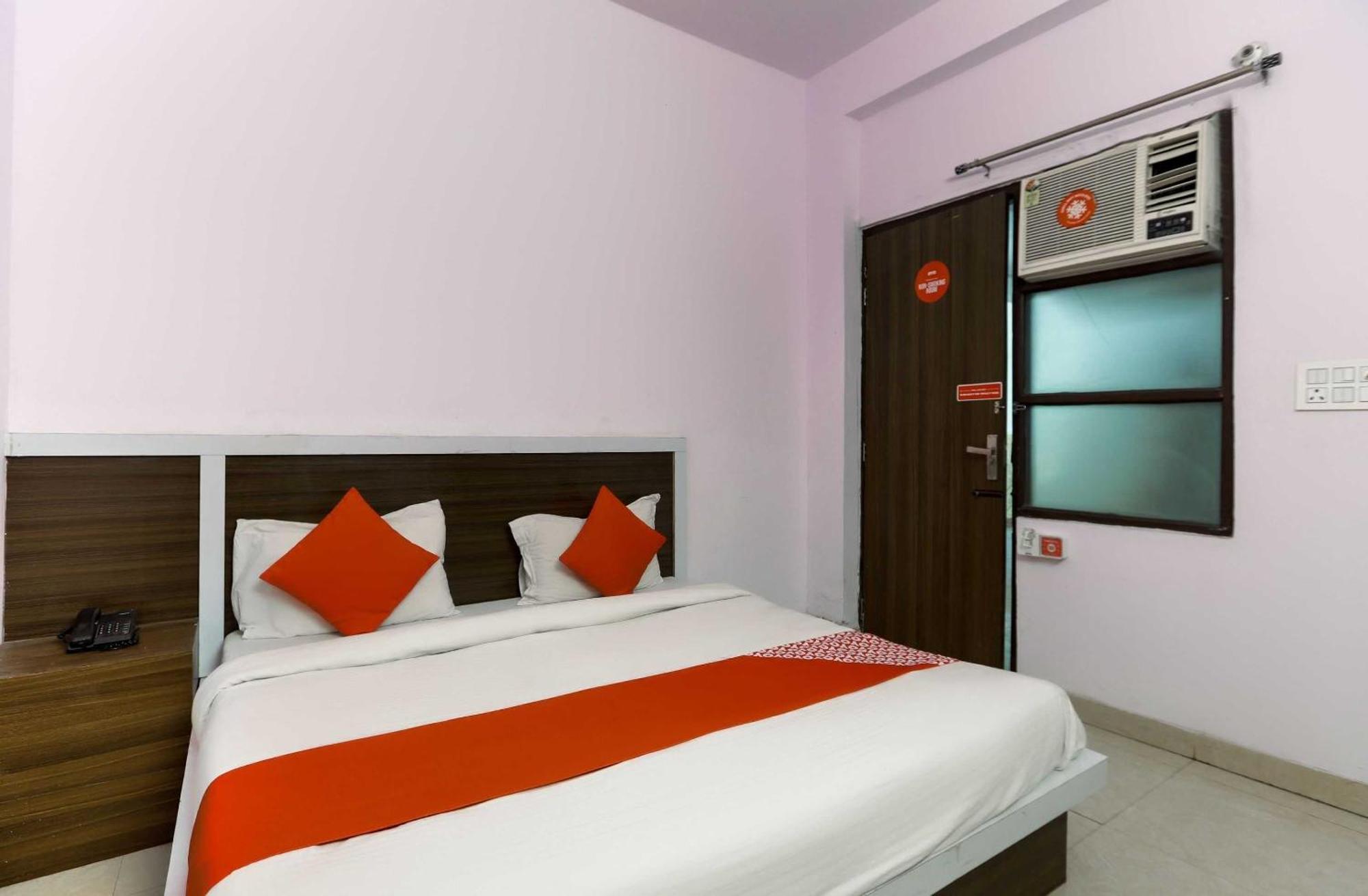 O Noida Hotel 4*