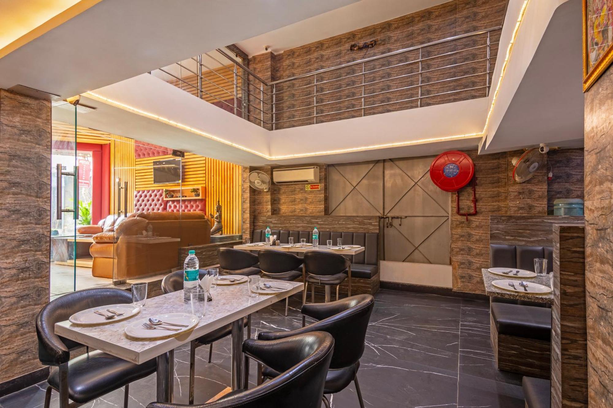 Hotel Mahajan International, Delhi Airport