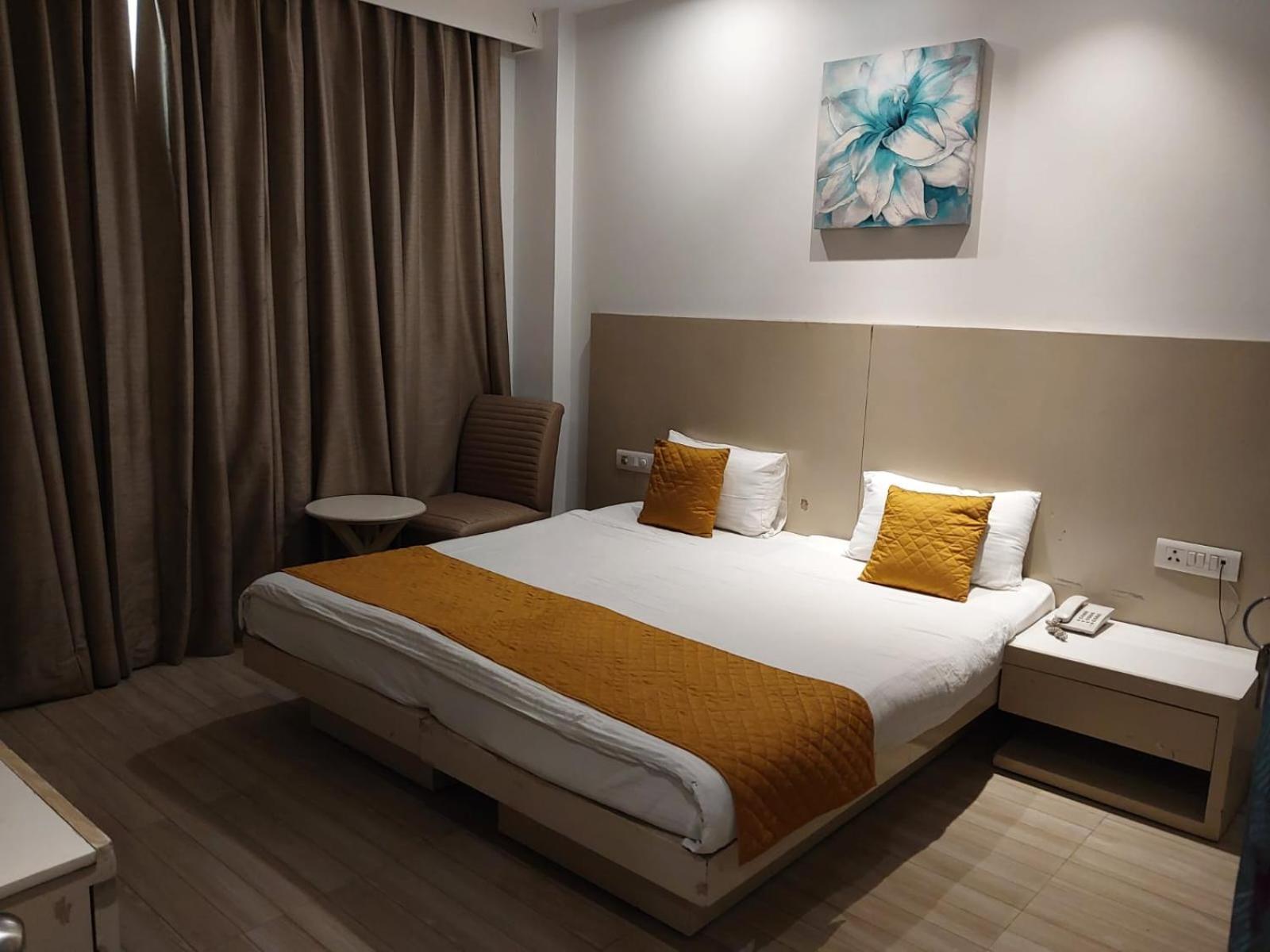 Shanti Palace Hotel