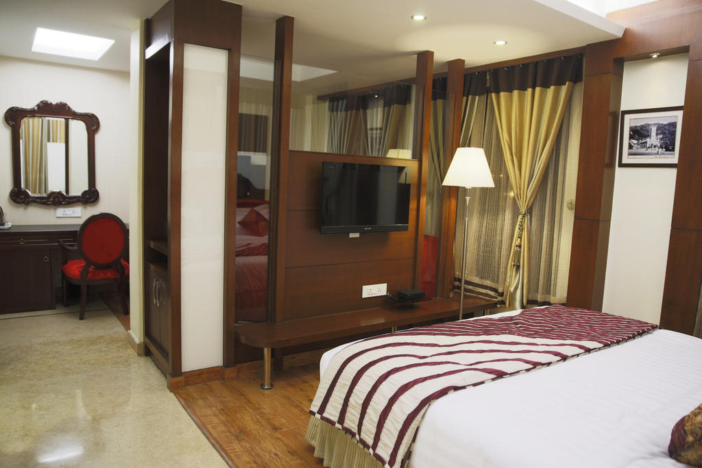 A & M Ressidency Hotel 3*