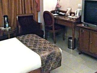 Hotel Fabhotel Conclave Executive Nehru Place