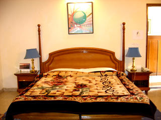Fabhotel Conclave Executive Nehru Place