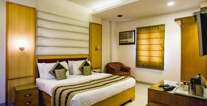 Hotel Bharat Continental 4*
