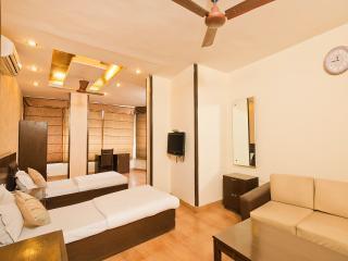Fabexpress Rajdeep Palace Hotel 3*