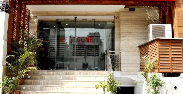 Jashn Near Apollo Hospital New Delhi