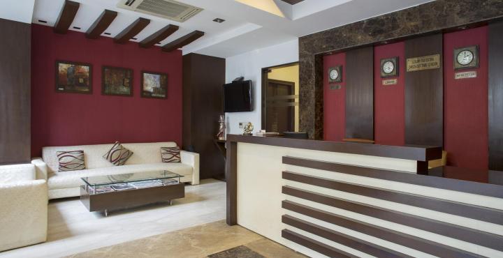 Livasa Near Blk Hospital 3*