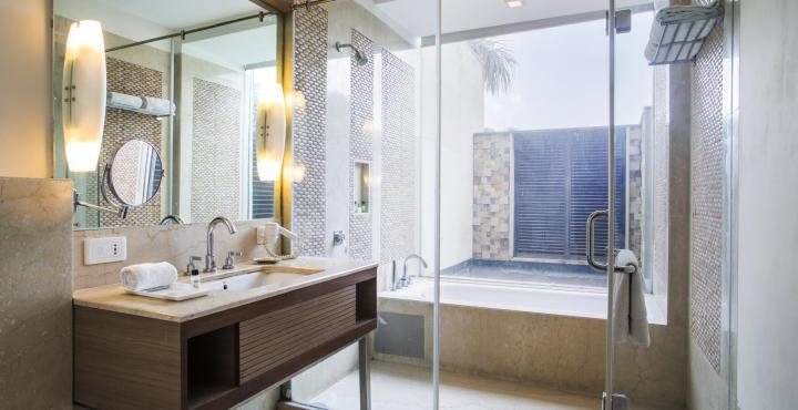 Hotel Oodles 4*