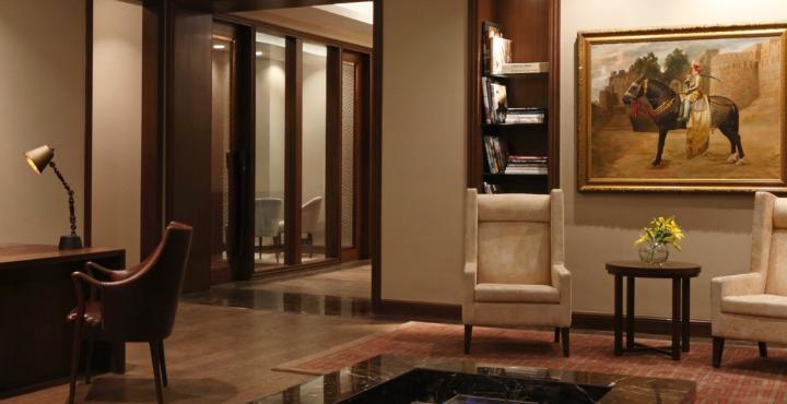 Hotel Roseate House