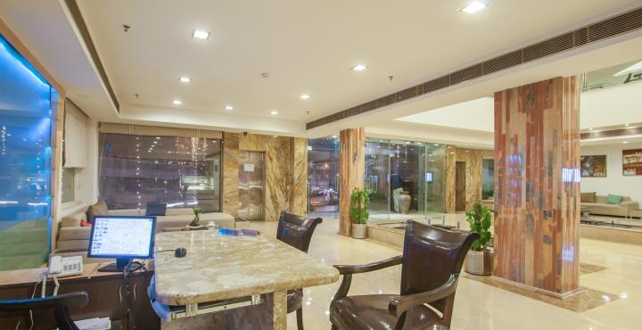 Hotel Taurus Sarovar Portico 4*