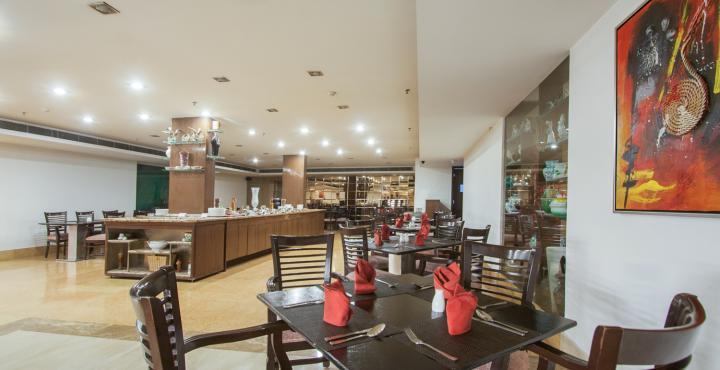 Hotel Taurus Sarovar Portico New Delhi