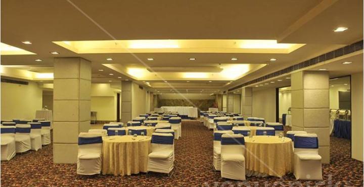 Hotel Taurus Sarovar Portico New Delhi