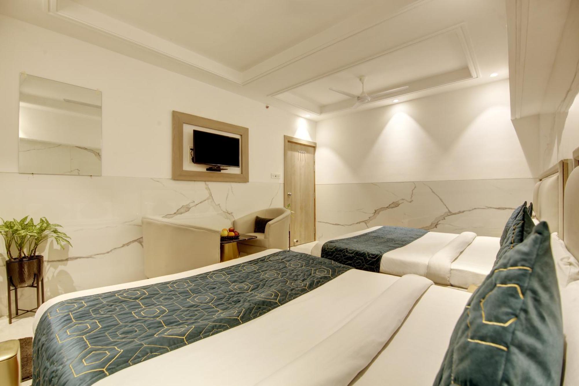 International - Near Delhi Airport 3* New Delhi