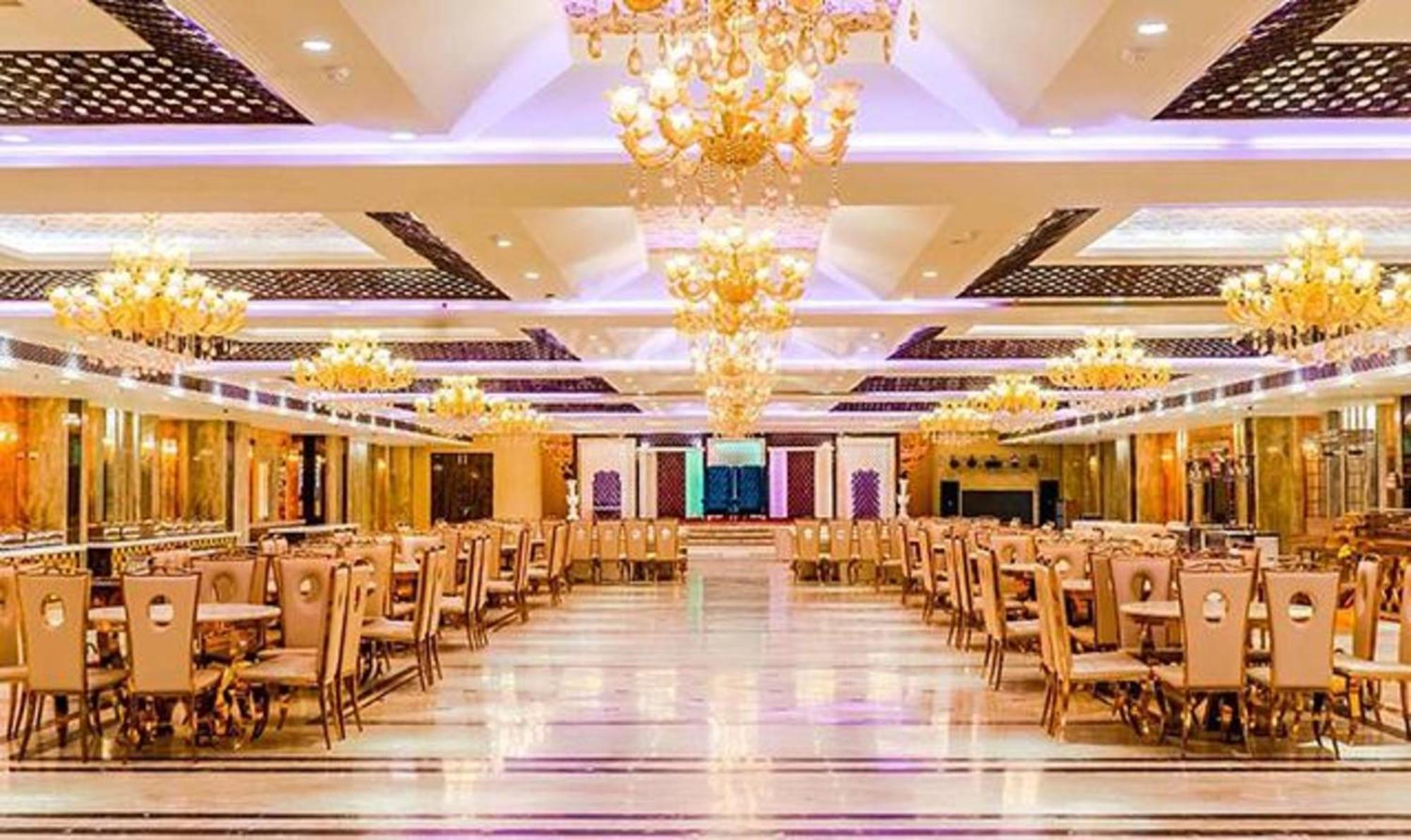 Fabhotel Prime C Pearls Hotel