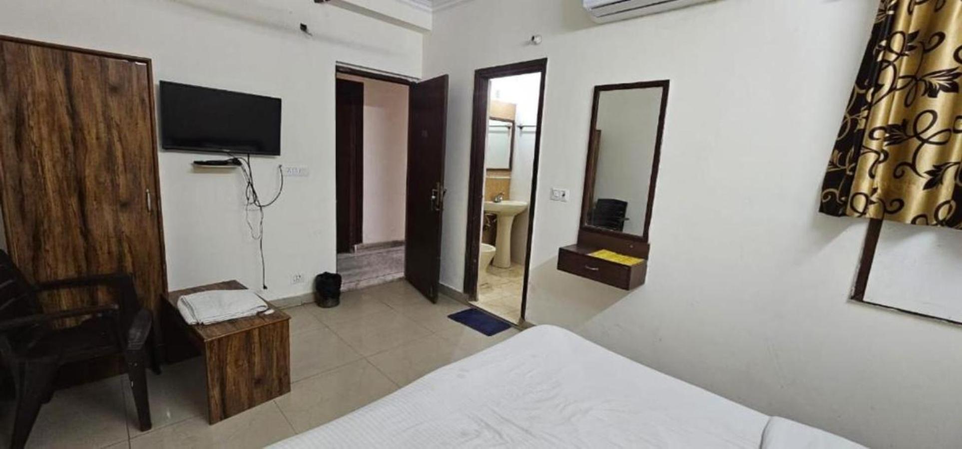 Guest house Jageer Palace Bawana 3*