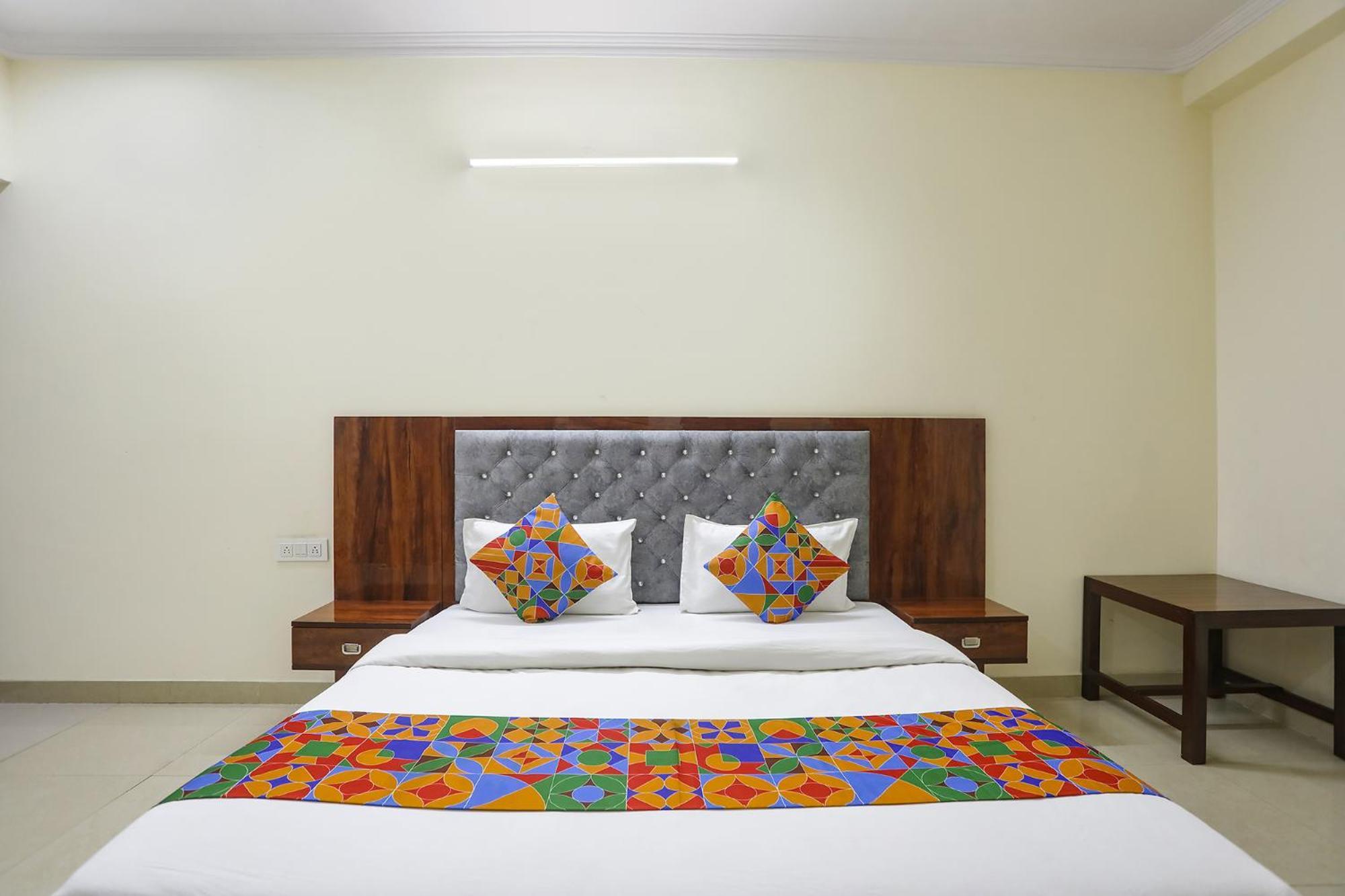 Fabexpress Asp Royal Residency Inn- Janakpuri