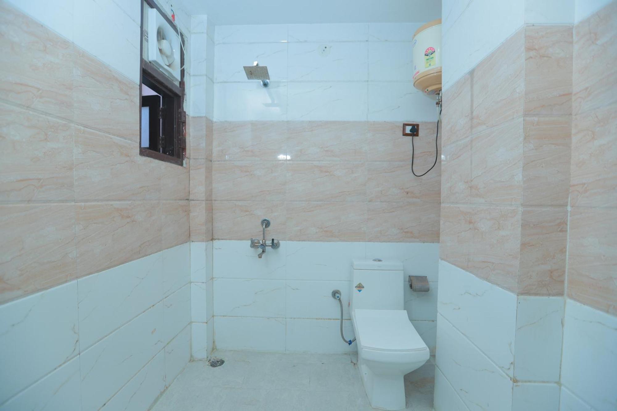 Bed & Breakfast Oaks Plaza Delhi Airport *