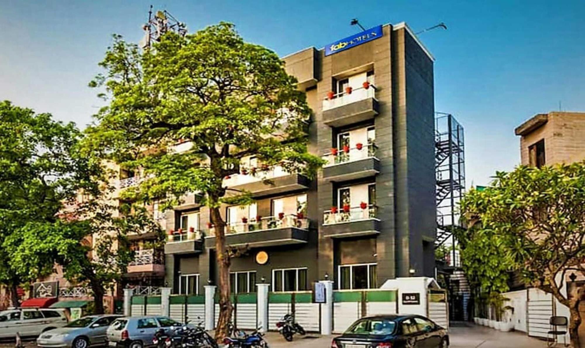 Hotel Fabhotel Majestic Jpm I Nova Deli