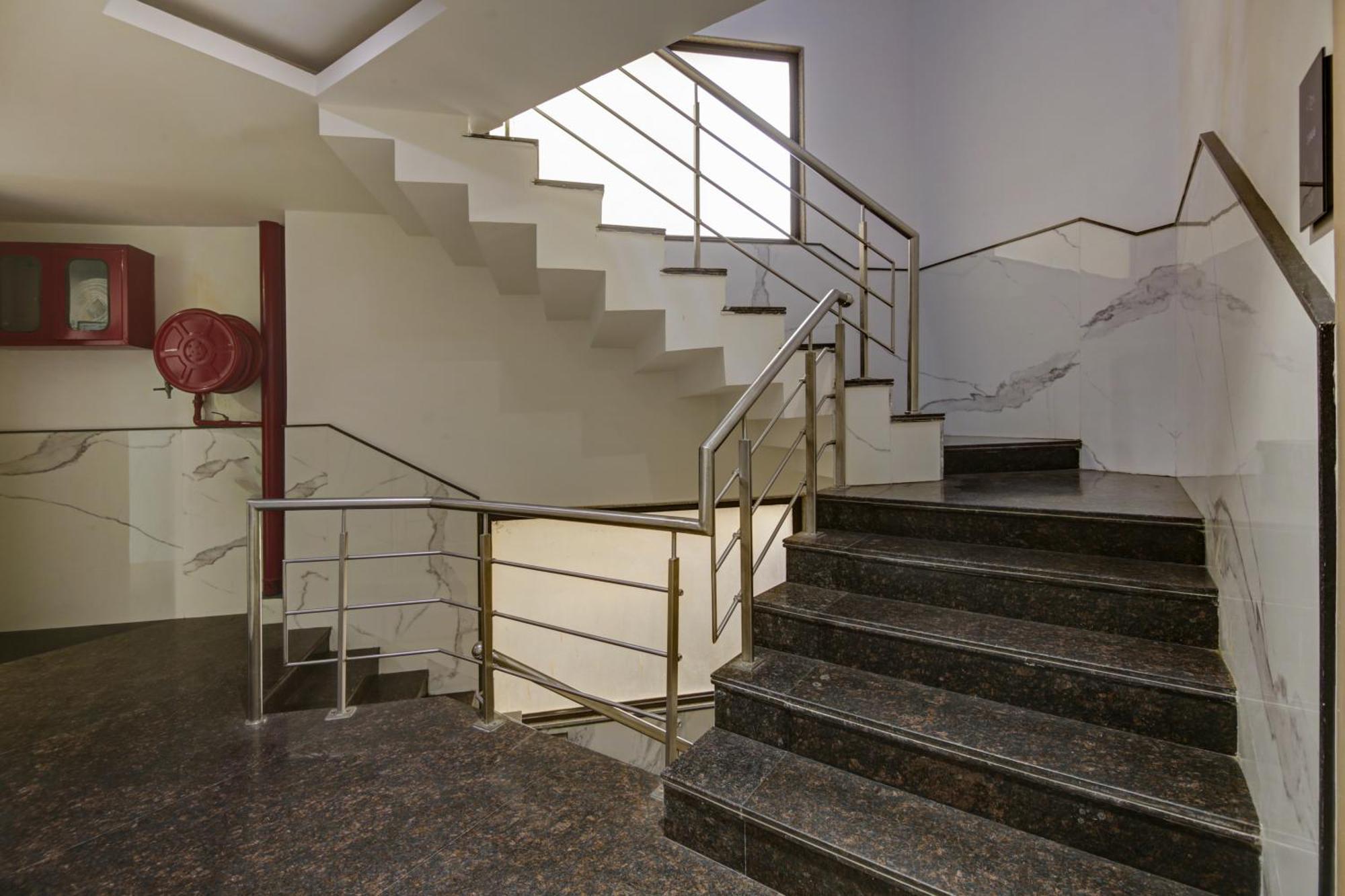 Hotel Delhi 37 By Star Group Near Delhi Airport Nova Deli