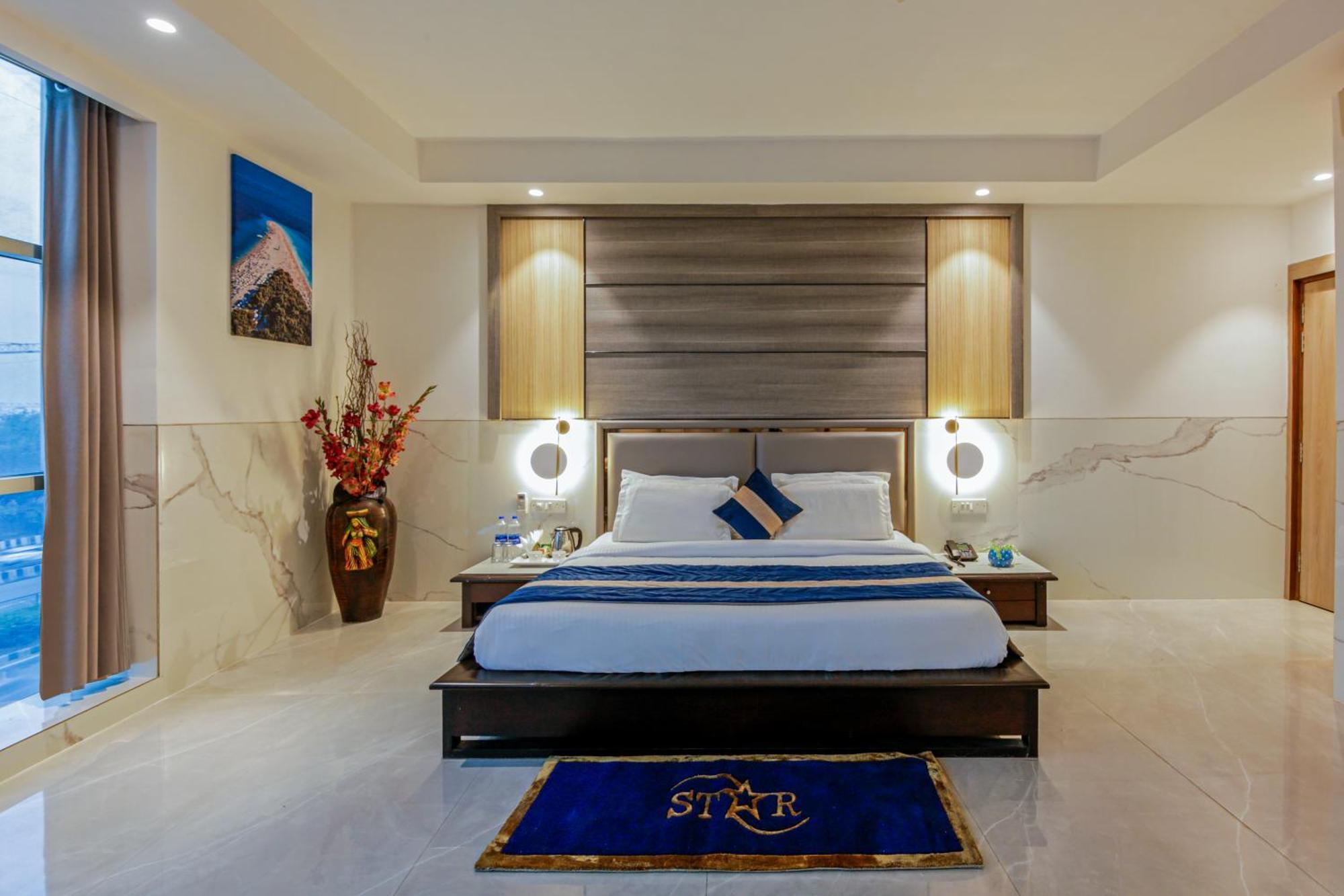 Delhi 37 By Star Group Near Delhi Airport Hotel
