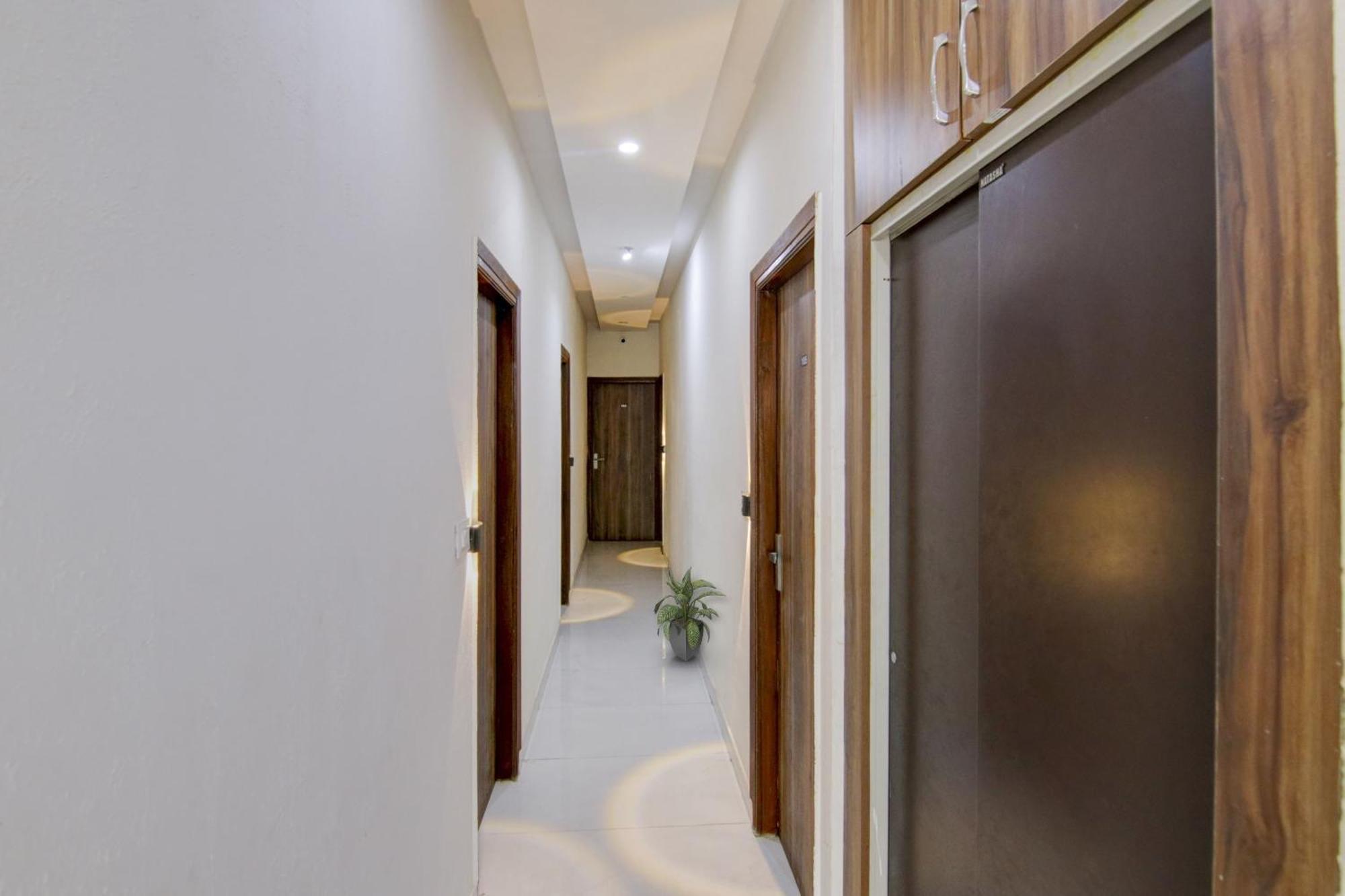 O Blink Near Dashrath Puri Metro Station Hotel New Delhi