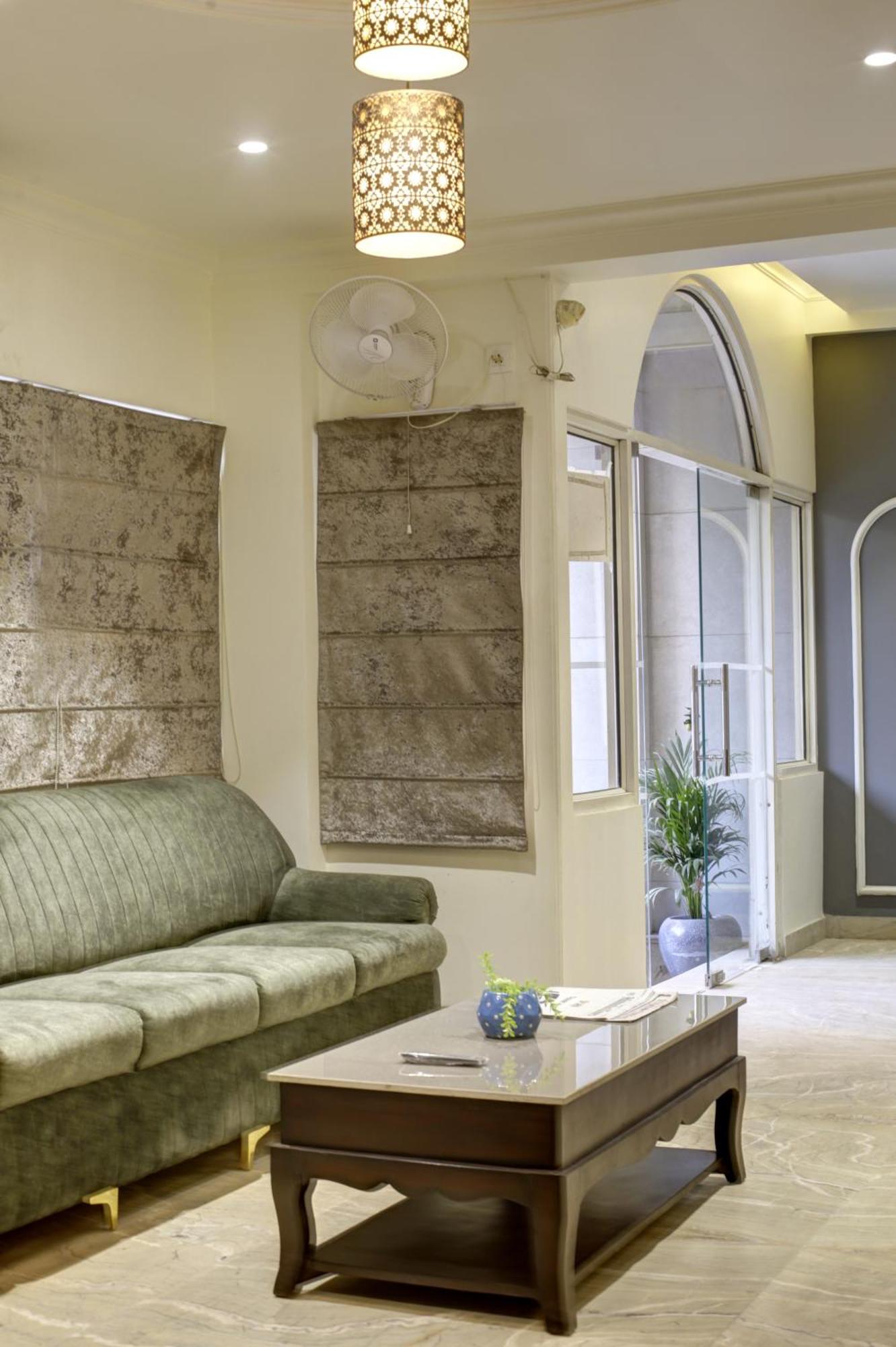 Kashish Plaza - 5 Mins From Metro Station Delhi (National Capital Territory of India)